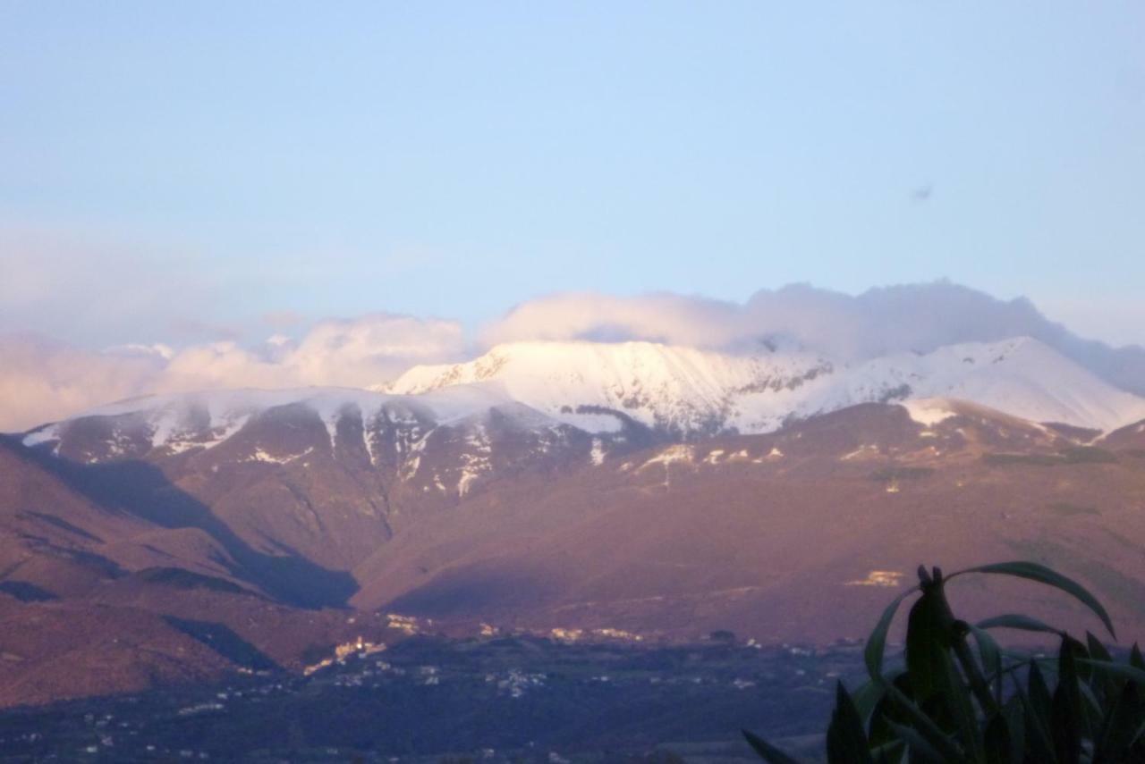 B&B Colle Di Terria Country House Contigliano Exterior foto
